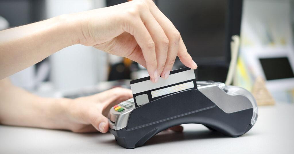 How an Internet Powered Credit Card Machine Cuts Costs 1 Internet powered credit card machine