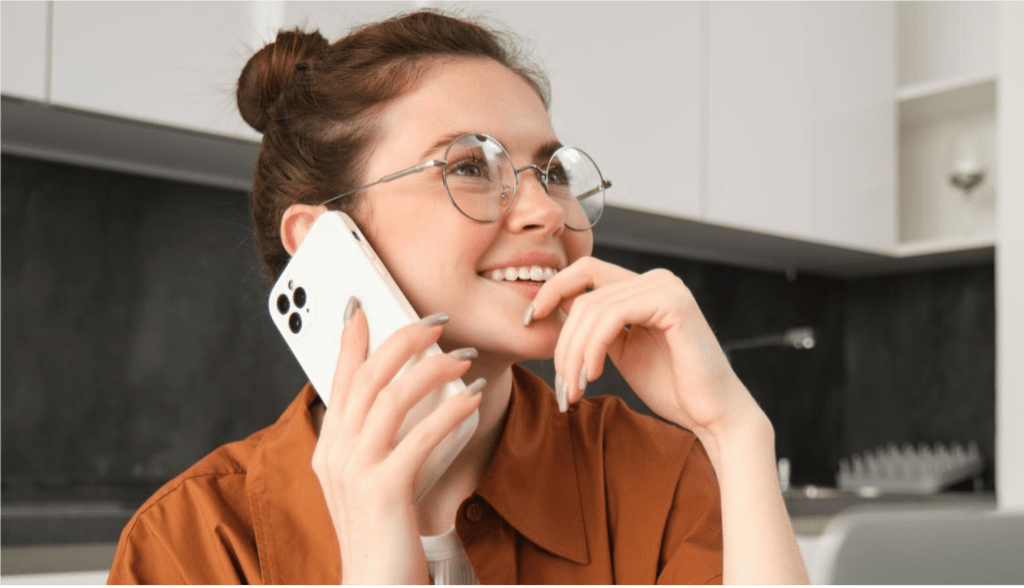 How to Choose Between Office Phone Systems 2 VoIP office phones